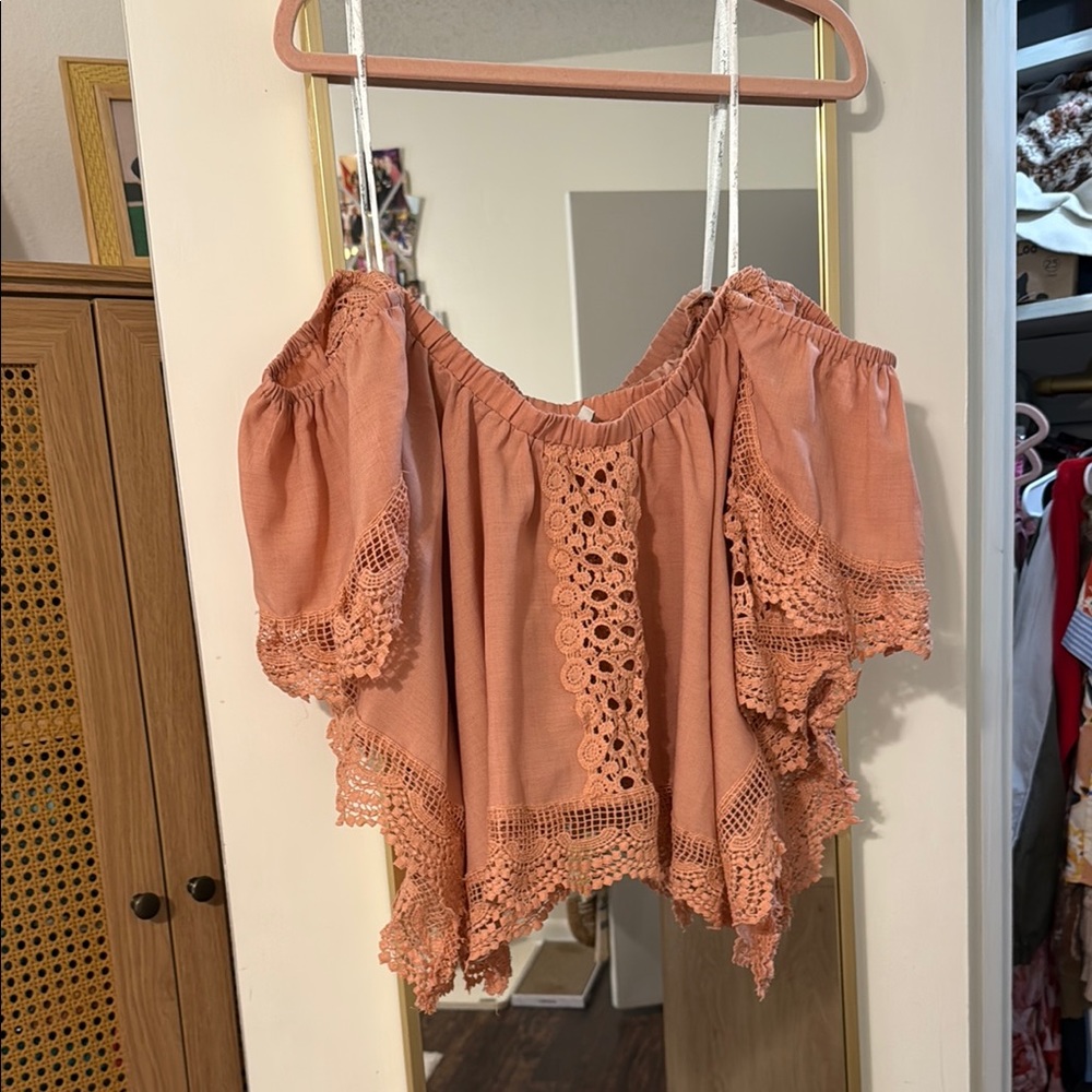 Women's Crochet Trim Off-Shoulder Top - Peach